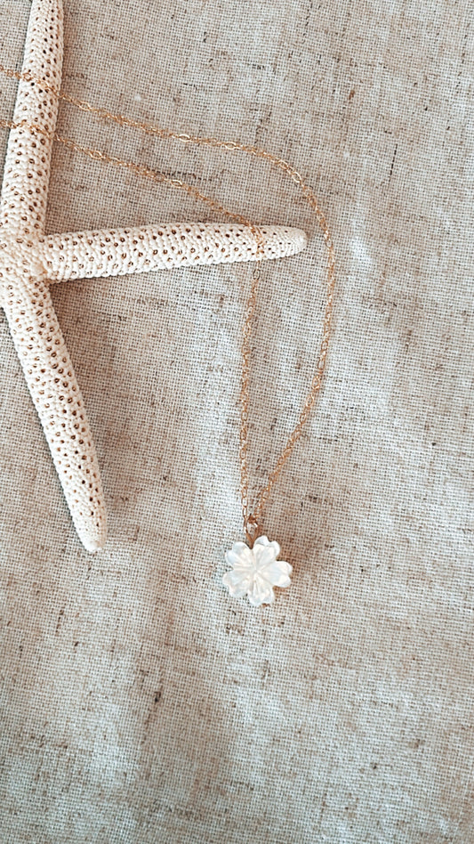 Mother of Pearl Hibiscus Necklace