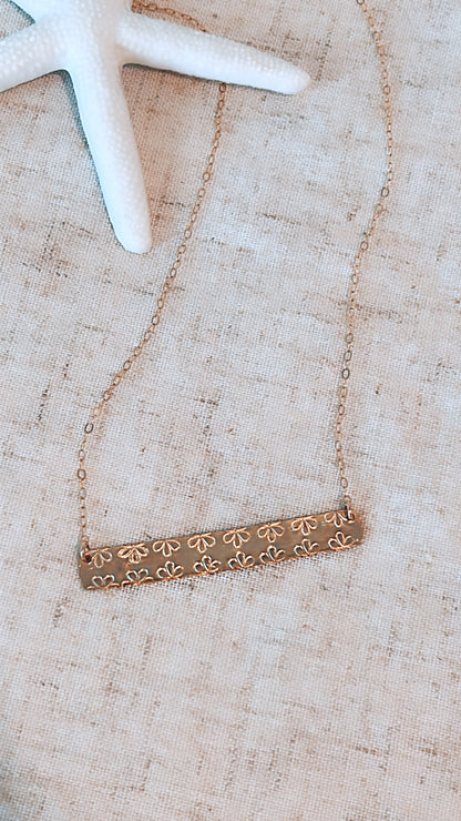 Petals Bar Necklace