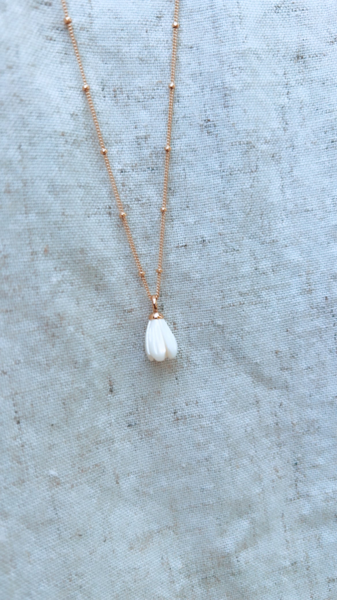 【kindababy】navy and beige mixed pearl necklace〜ネックレス Pink Mother of Pearl Beaded Necklace – Joey J. Jewelry