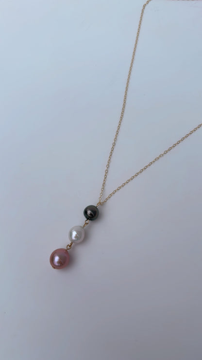 Coastal Trio Necklace (Multi Color Pearls)