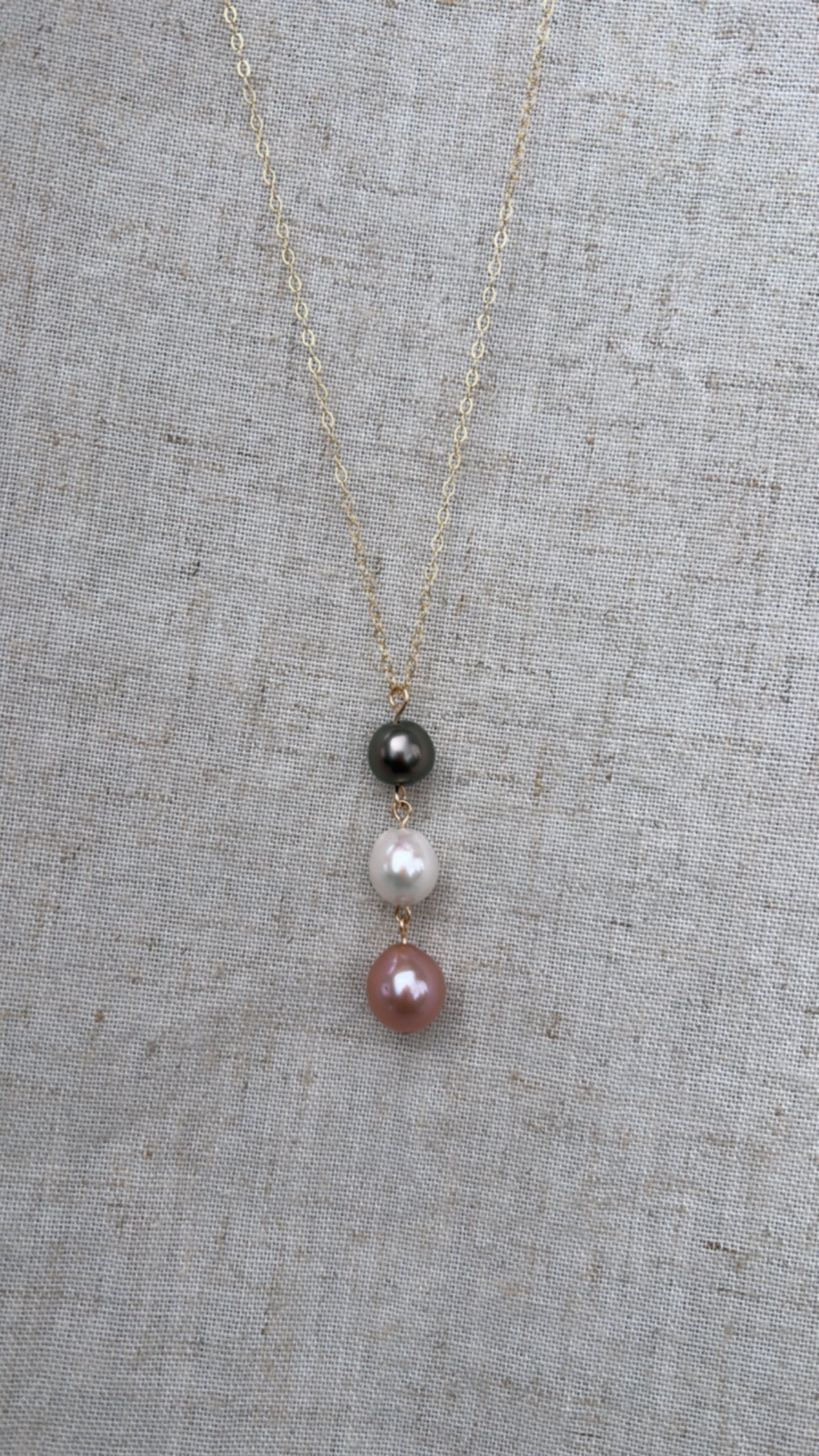 Coastal Trio Necklace (Multi Color Pearls)