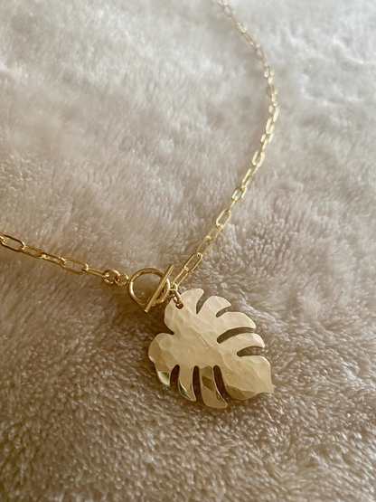 Monstera Roxy Toggle Necklace